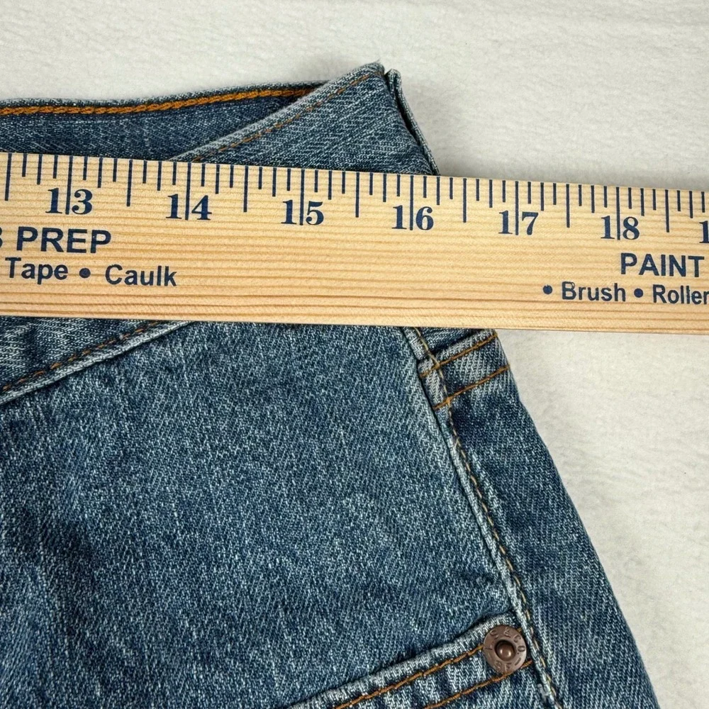 Levis 569 Loose Fit Denim Shorts Size 32 Blue Y2K Skater Baggy Jorts